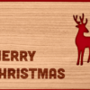 Holz-Weihnachtskarte mit Merry Christmas und Hirsch